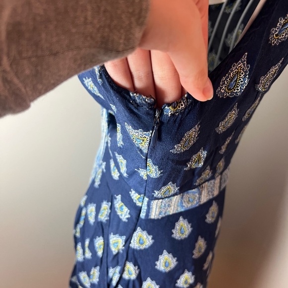 Anthropologie Maeve Eclipsed Faux Wrap Blue Paisley Motif Dress Sz 2 Asymmetric - Picture 7 of 9